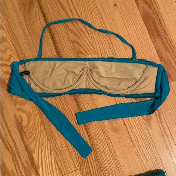 BCBGMAXAZRIA Bikini - Picture 4 of 7